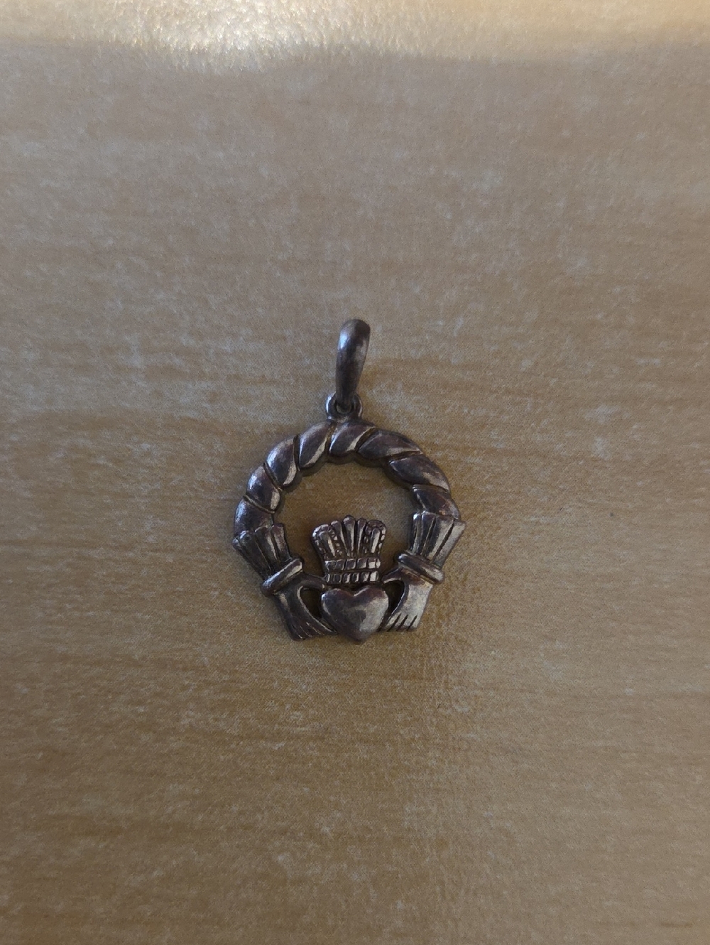 Silver Claddagh Wreath Pendant - Celtic Heart & Crown